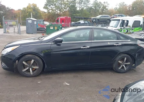 2013 Hyundai Sonata Se 2.0T from USA, damaged, VIN 5NPEC4AB2DH560373